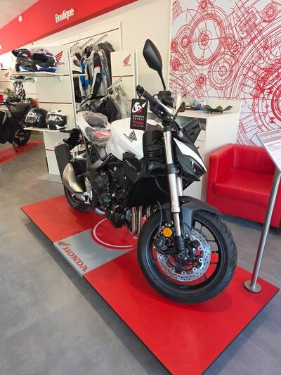 Honda CB 1000 Hornet (2025) nuova