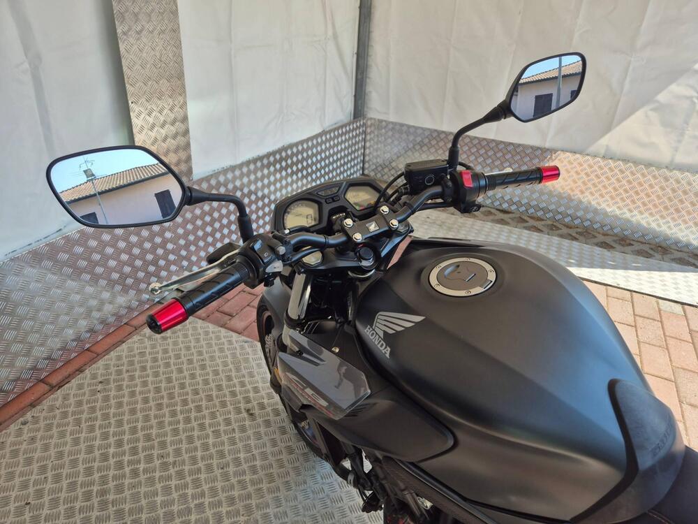 Honda CB 650 F (2017 - 18) (9)