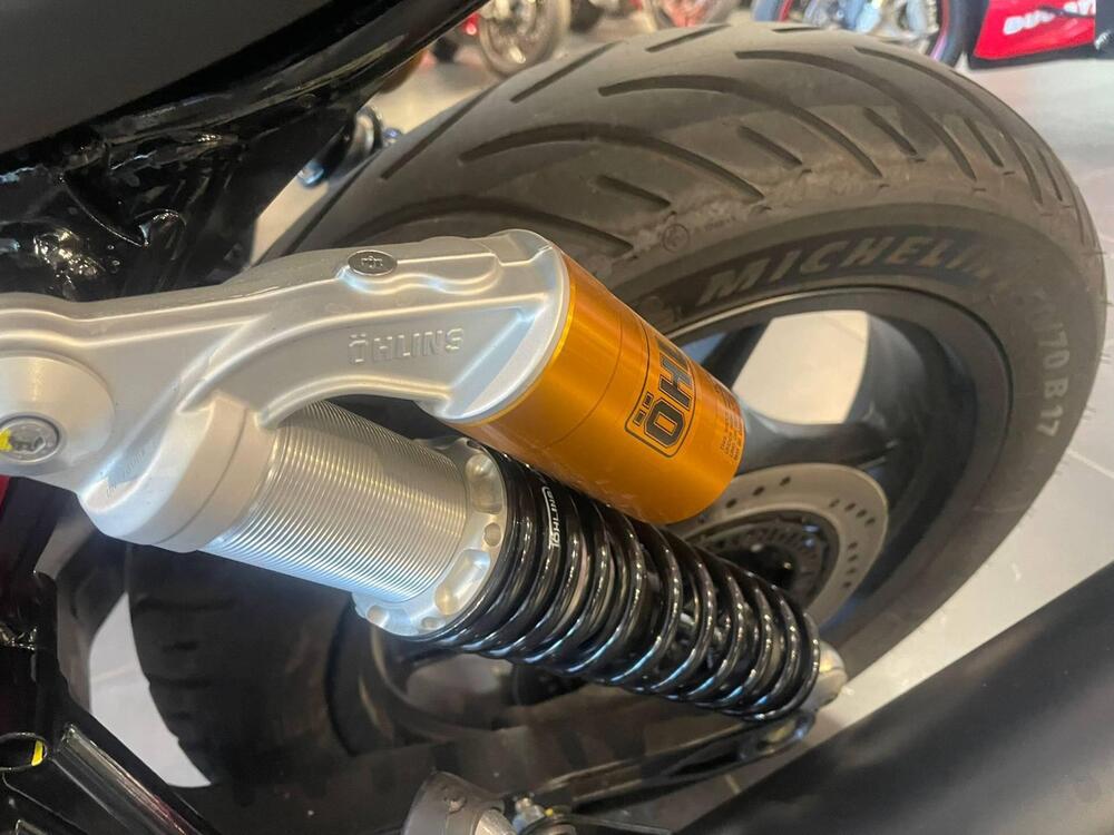 Moto Guzzi V7 Stone Corsa (2023 - 25) (11)