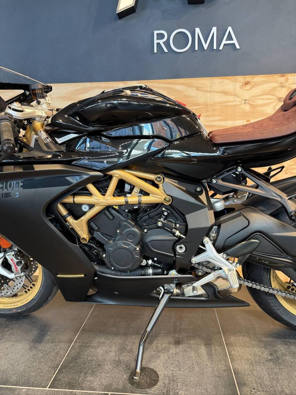 MV Agusta Superveloce 800 S (2021 - 25) (4)