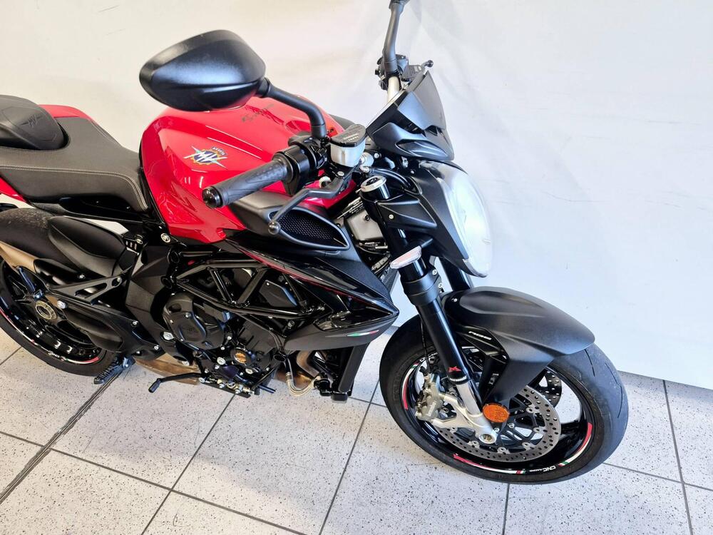 MV Agusta Brutale 800 R (2023 - 25) (2)