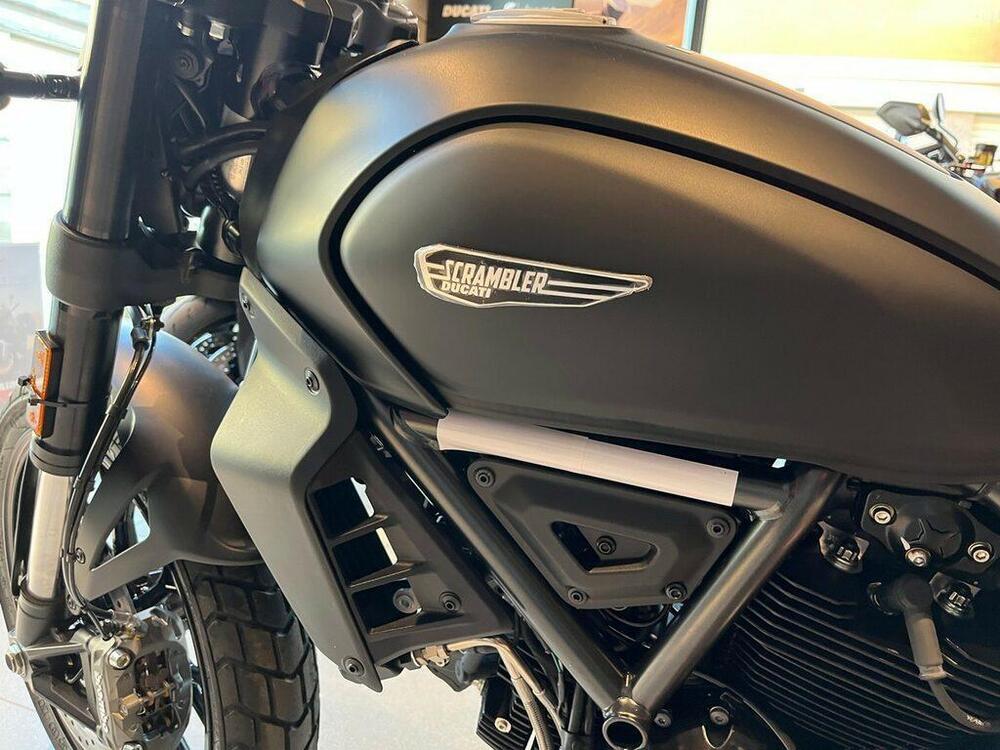 Ducati Scrambler 800 Icon Dark (2025) (4)
