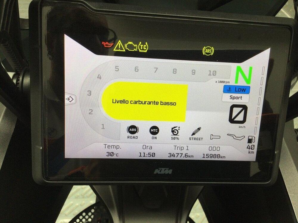 KTM 1290 Super Adventure S (2021) (2)