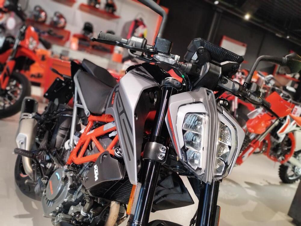 KTM 125 Duke (2021 - 23) (3)