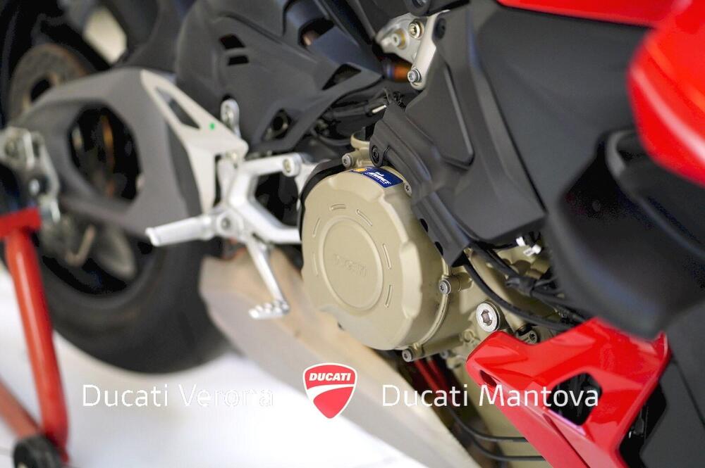 Ducati Streetfighter V4 S (2025) (10)