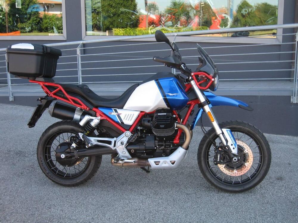 Moto Guzzi V85 TT Evocative Graphics (2021 - 23)