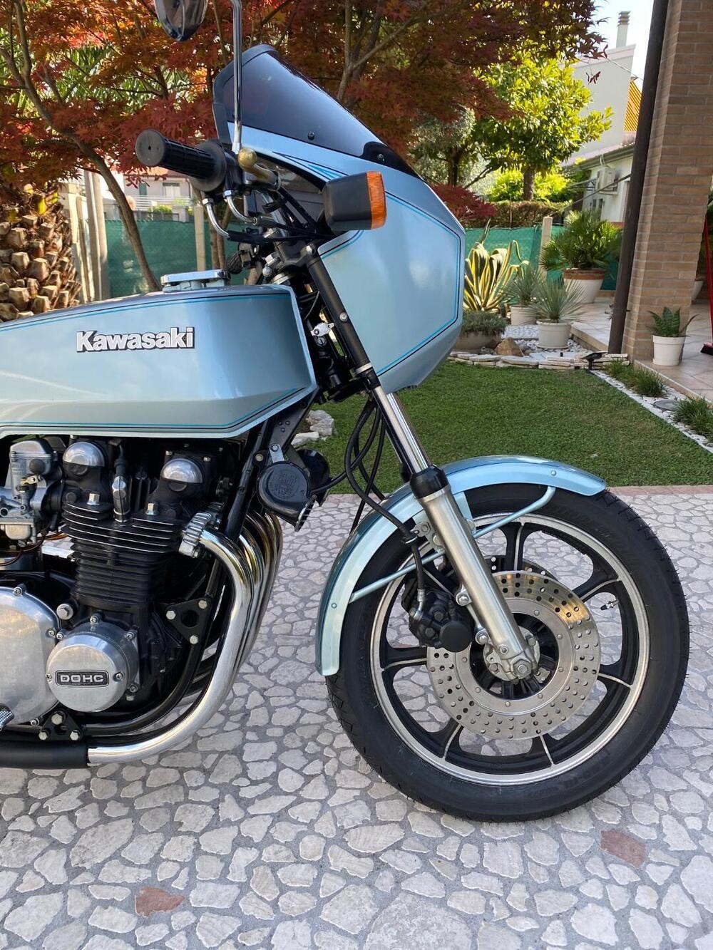 Kawasaki Z1000 z1-R (10)