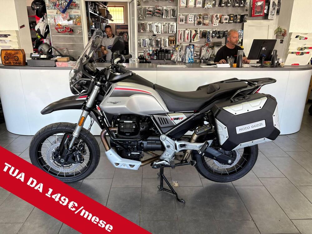 Moto Guzzi V85 TT Travel (2021 - 23)