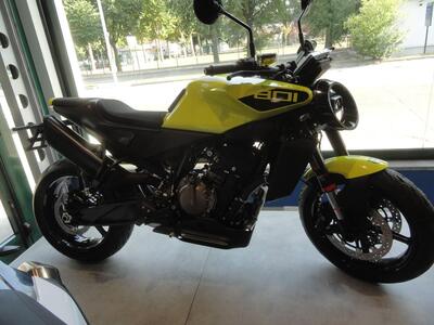 Husqvarna Vitpilen 801 L (2025) nuova