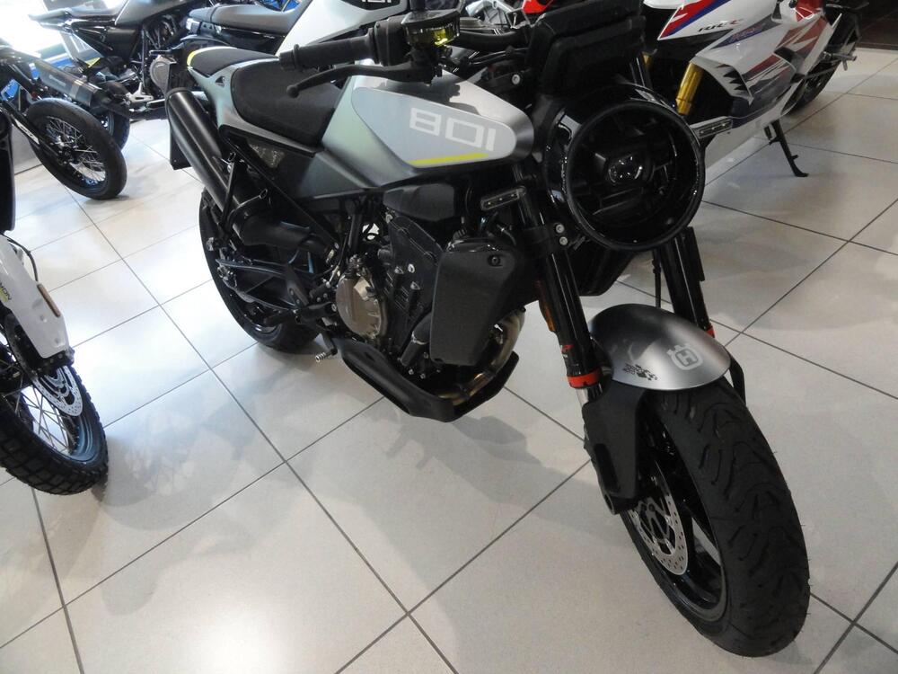 Husqvarna Vitpilen 801 L (2025 - 26) (2)