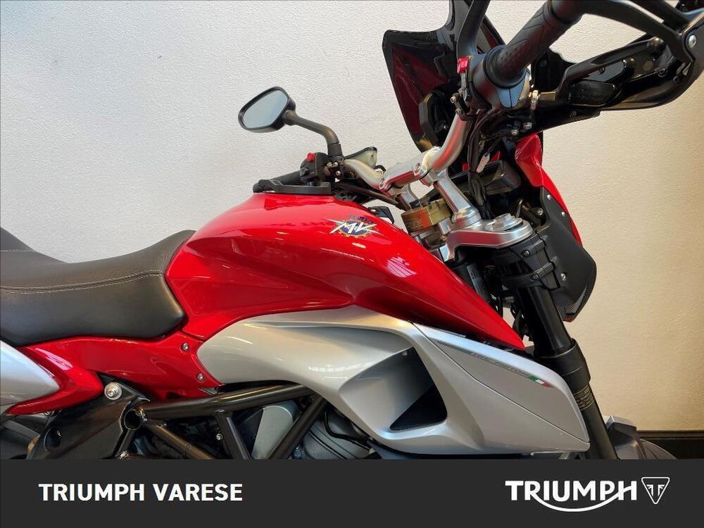 MV Agusta Stradale 800 EAS ABS (2015 - 17) (7)