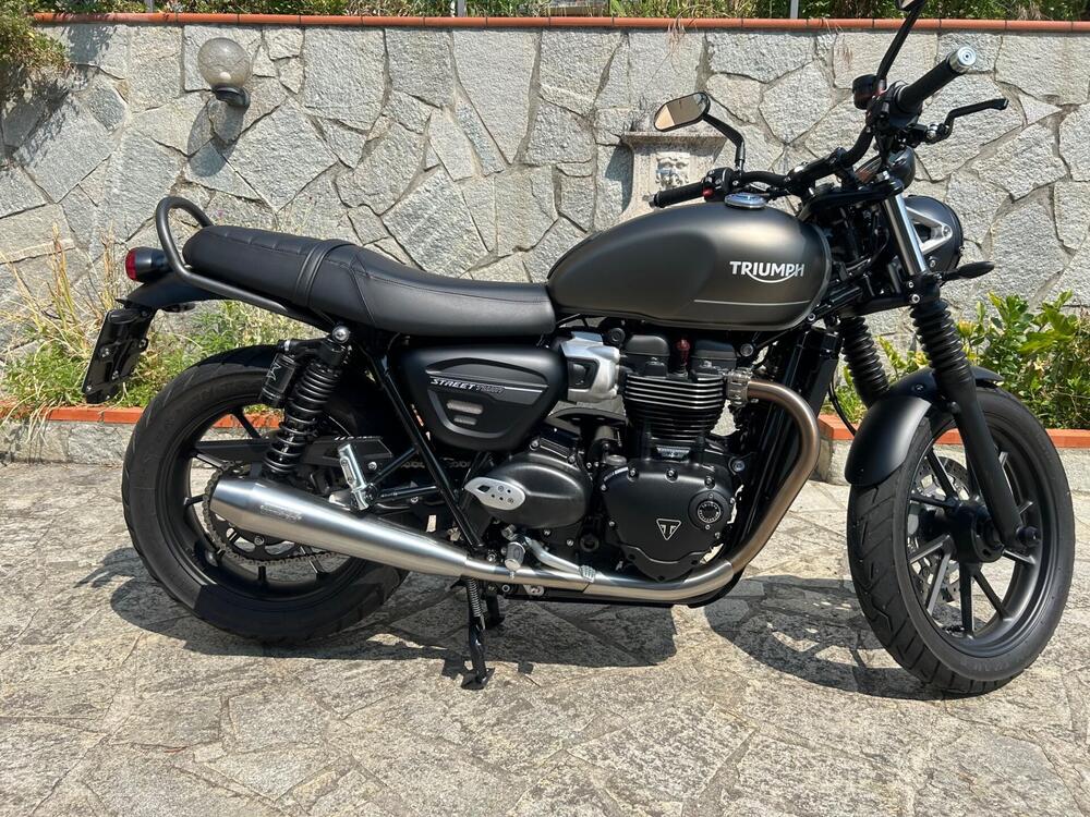 Triumph Street Twin 900 (2021 - 22) (11)
