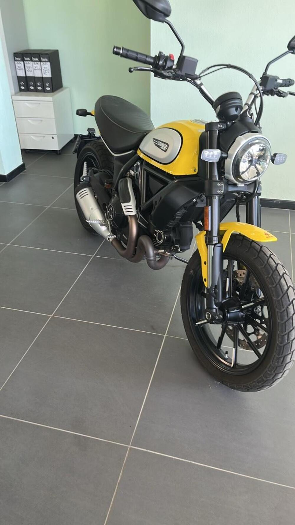Ducati Scrambler 800 Icon (2021 - 22) (4)