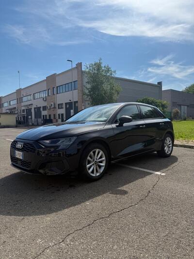 Audi A3 Sportback 30 g-tron S tronic Business del 2022 usata a Formigine