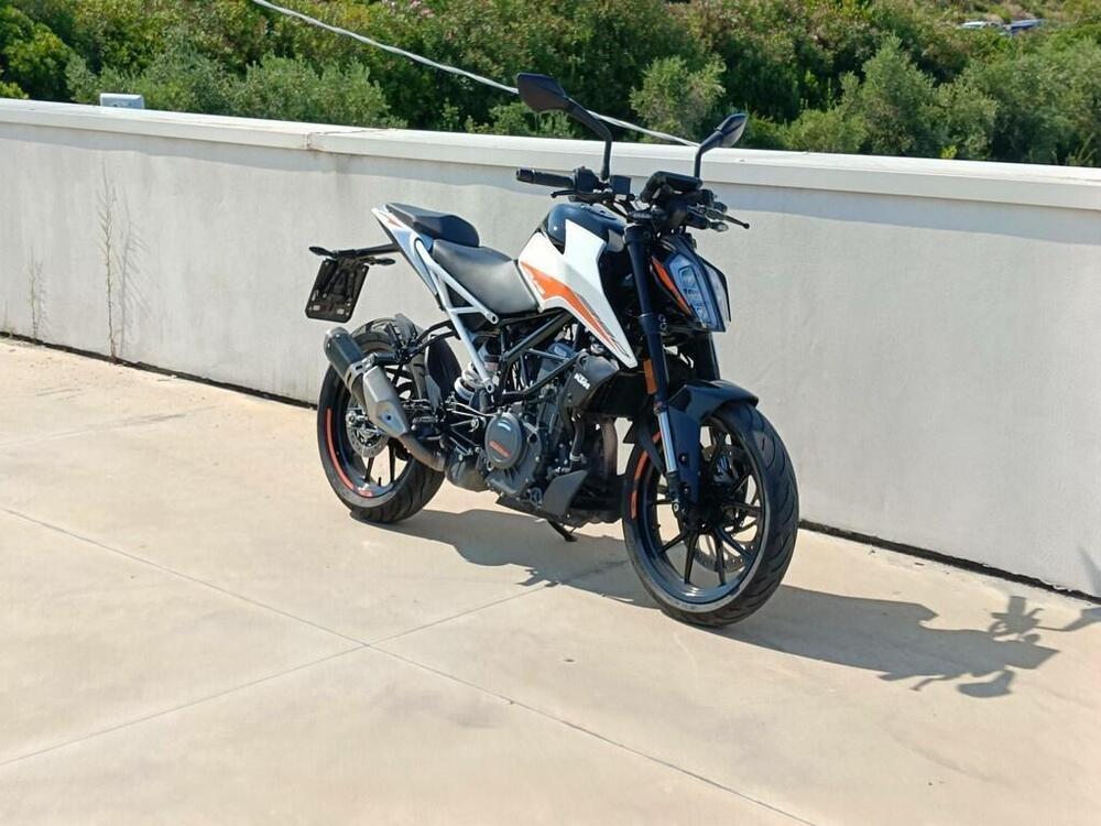 KTM 390 Duke (2021 - 23) (2)