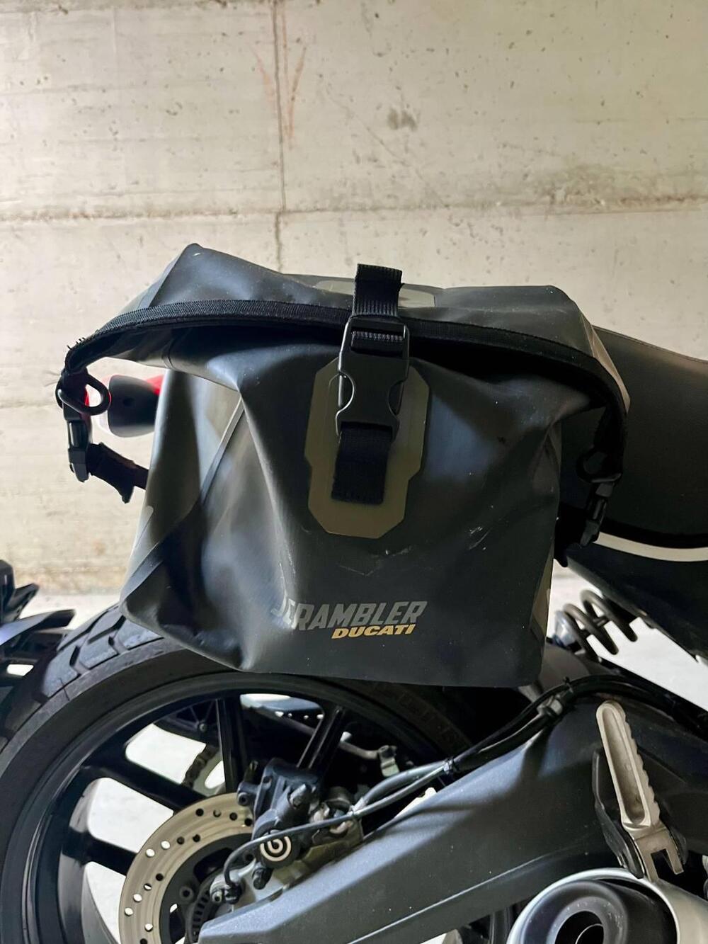 Ducati Scrambler 800 Icon (2015 - 16) (13)