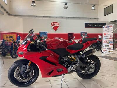 Ducati Panigale V2 (2025) nuova