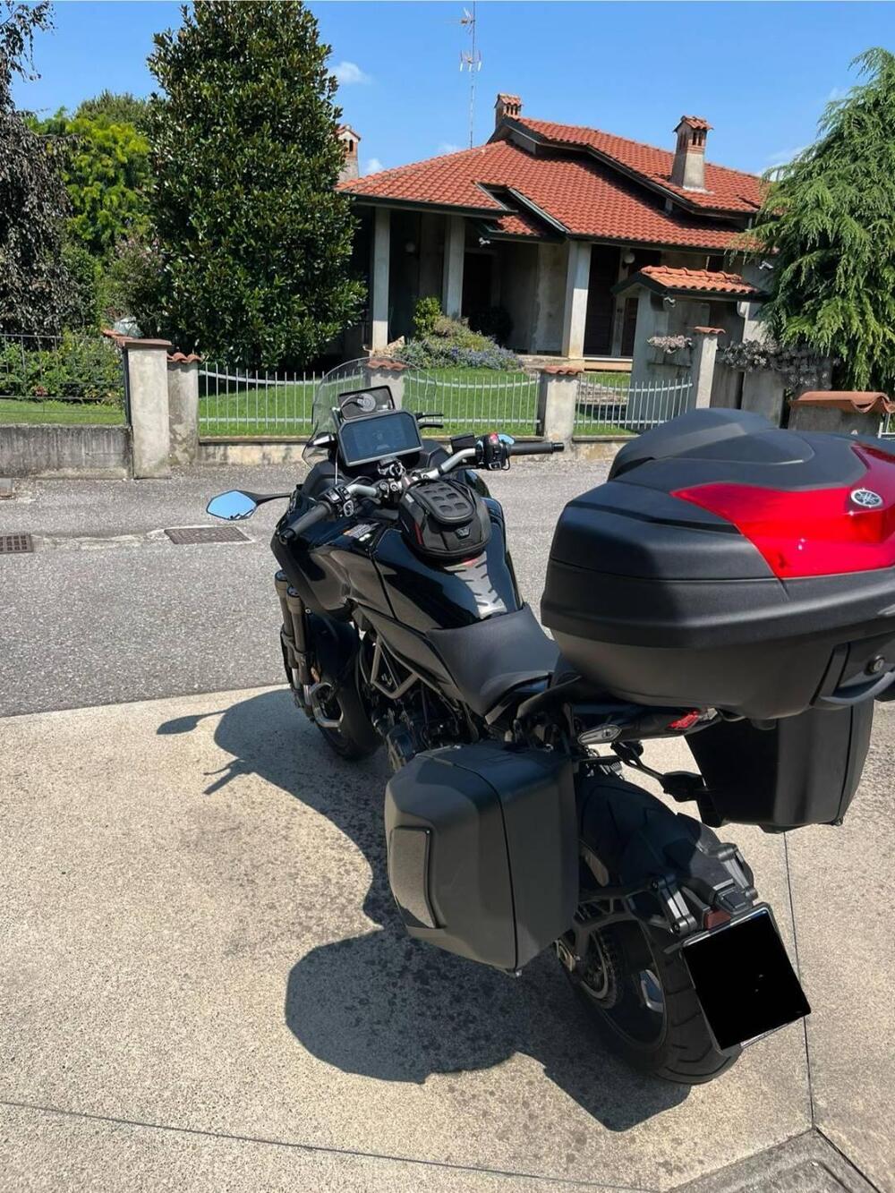 Yamaha Niken 890 GT (2023 - 26) (6)