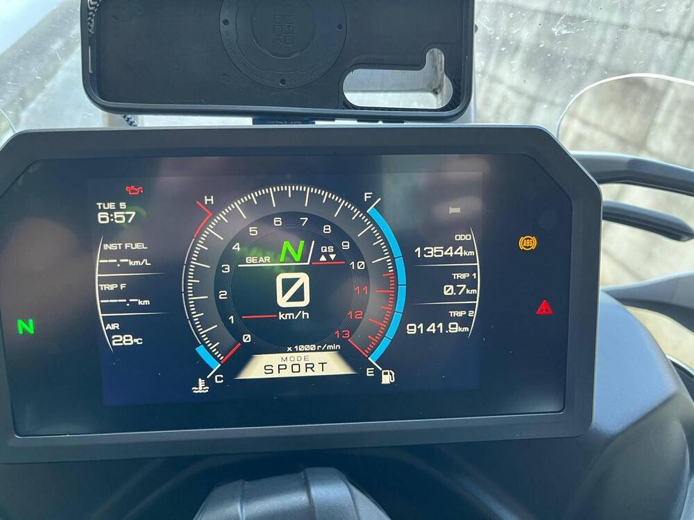 Yamaha Niken 890 GT (2023 - 26) (14)