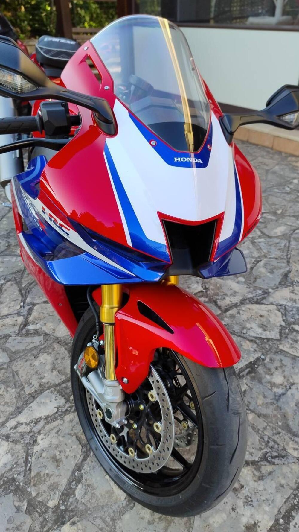Honda CBR 1000 RR-R Fireblade SP (2024 - 26) (8)