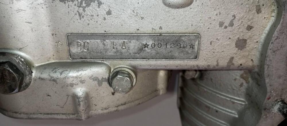 CARTER MOTORE BENELLI 500 (4)