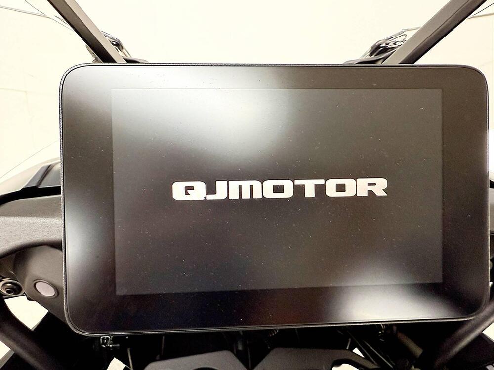 QJ Motor SRT 800 S (2024 - 25) (19)