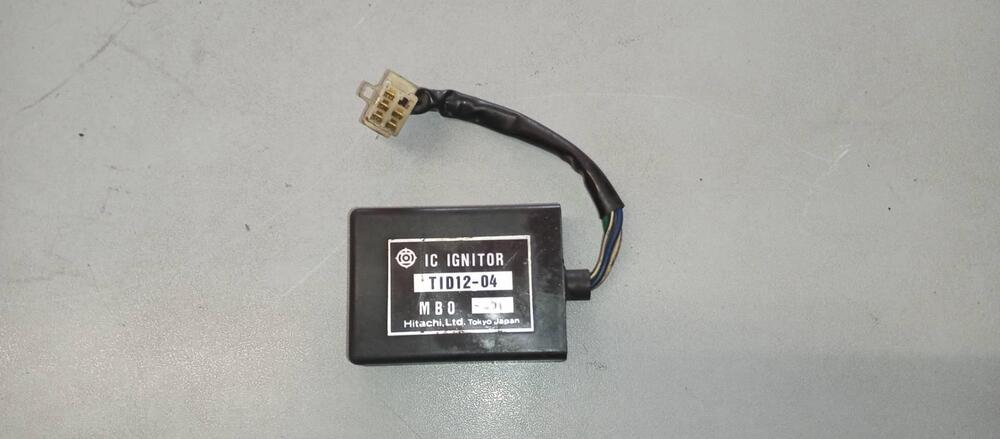 CENTRALINA HONDA VF750C RC07