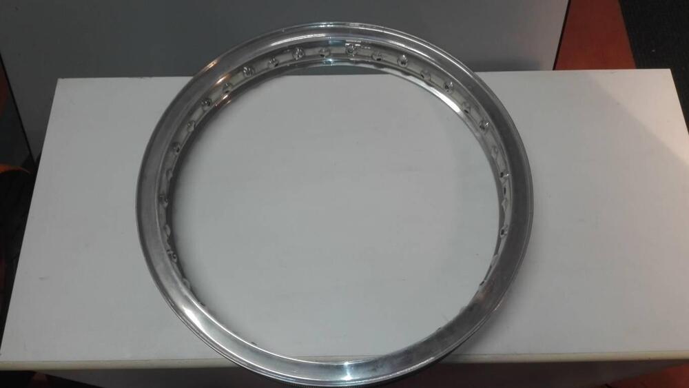 Cerchio Akront 18 pollici A bordi alti