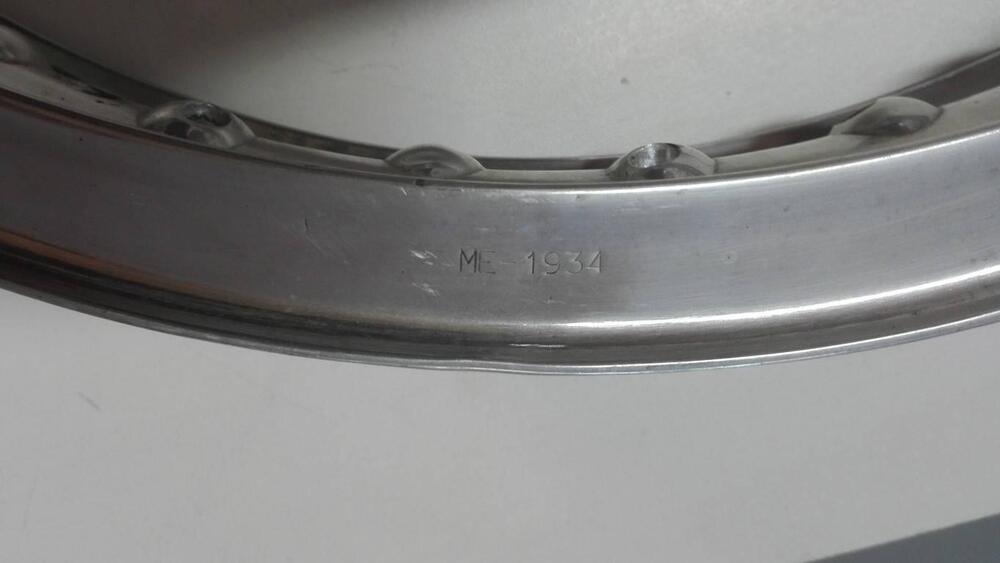 Cerchio Akront 18 pollici A bordi alti (3)