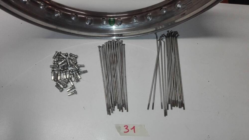 Cerchio Akront 18 pollici posteriore (2)