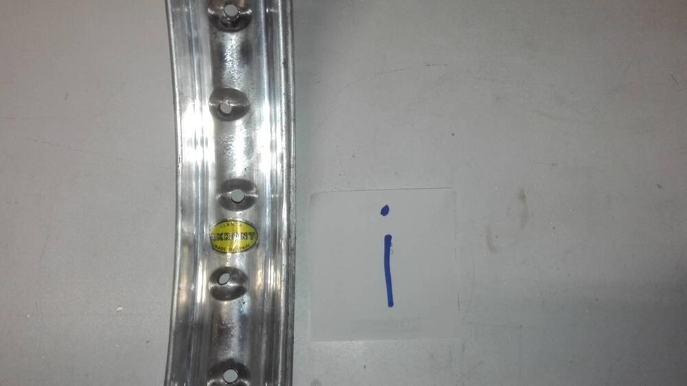 Cerchio Akront 21 pollici BORDI ALTI (2)