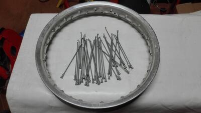 Cerchio posteriore Akront 18 pollici