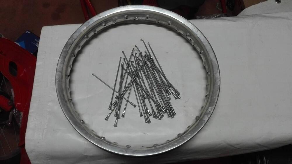 Cerchio posteriore Akront 18 pollici (3)