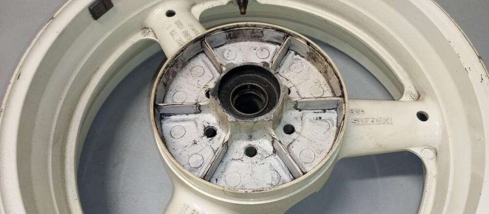 CERCHIO POSTERIORE SUZUKI (5)