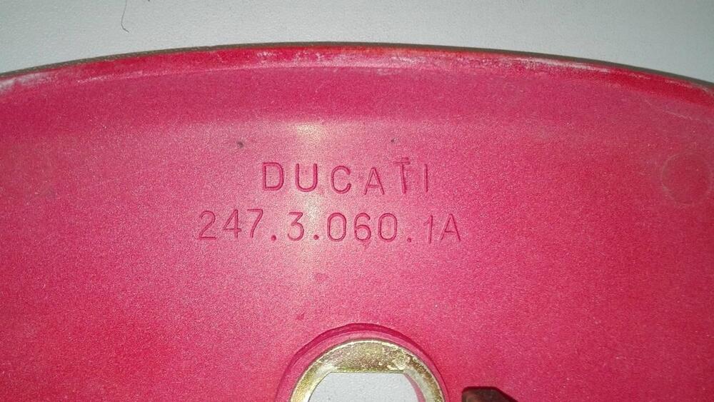 CHIUSURA SELLA DUCATI SS 600-750-900 (3)
