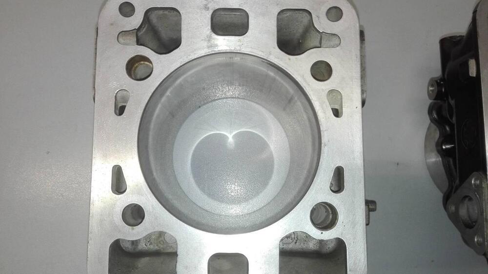 Cilindri Ducati 851 1989 (3)