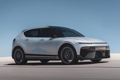 Hyundai prepara la Ioniq 2: elettrica compatta pronta a sfidare la nuova Renault 4, ma il prezzo...
