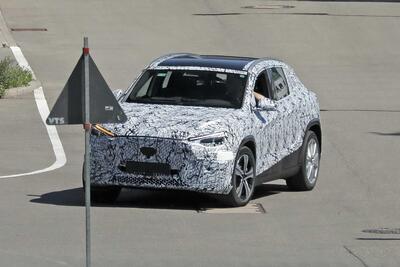 Mercedes GLA 2027: nuova era su piattaforma MMA, tra lusso, efficienza e tecnologia avanzata [Foto Spia]