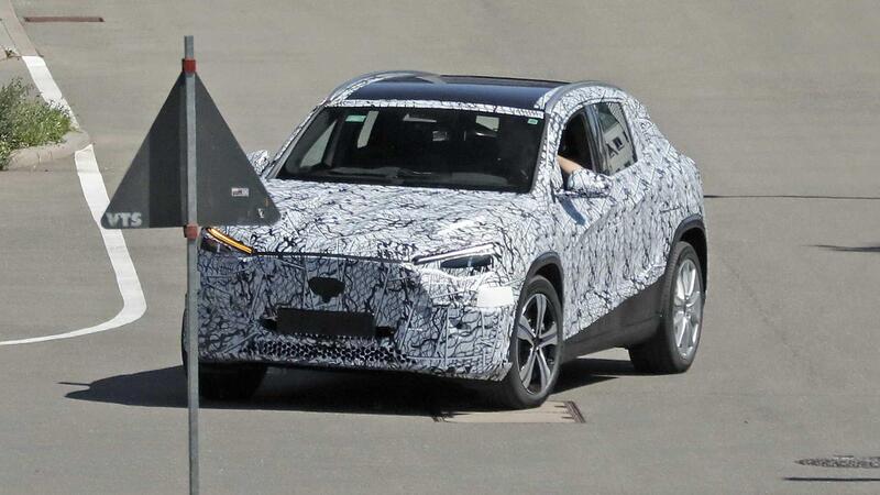 Mercedes GLA 2027: nuova era su piattaforma MMA, tra lusso, efficienza e tecnologia avanzata [Foto Spia]