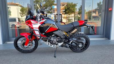 Ducati DesertX Discovery (2025) usata
