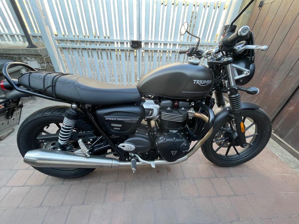 Triumph Speed Twin 900 (2023 - 24) (2)