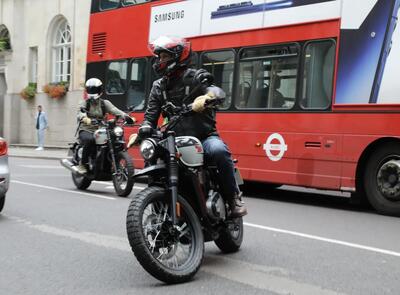 Anche a Londra motociclisti in allarme