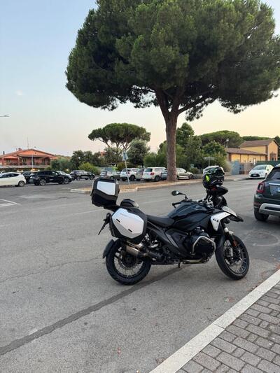 Bmw R 1300 GS Triple Black (2023 - 25) usata