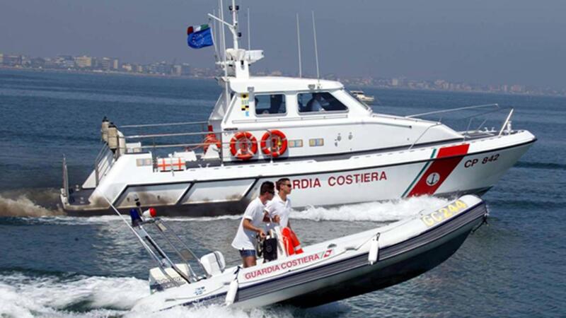 Cecina, pizzicato a 13 anni alla guida di una moto d&#039;acqua: maxi multa 