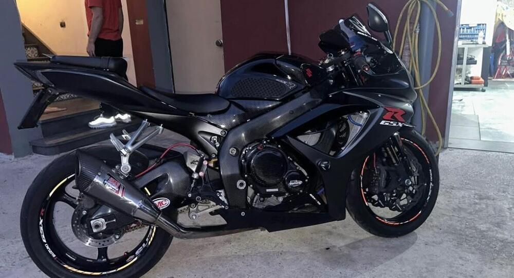 Suzuki GSX R 750 (2006 - 07) (2)