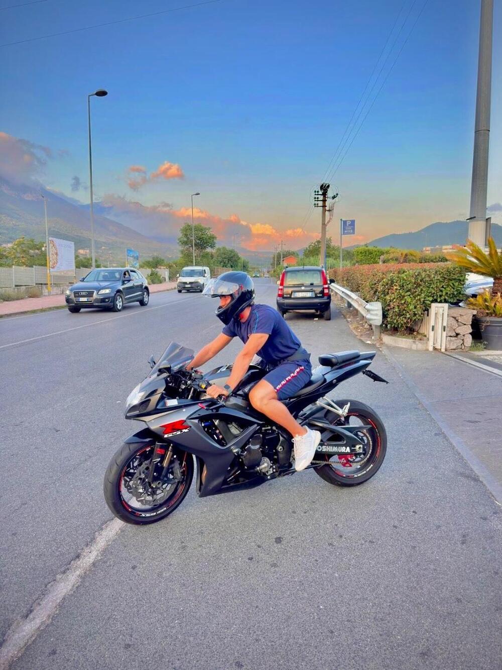 Suzuki GSX R 750 (2006 - 07) (4)