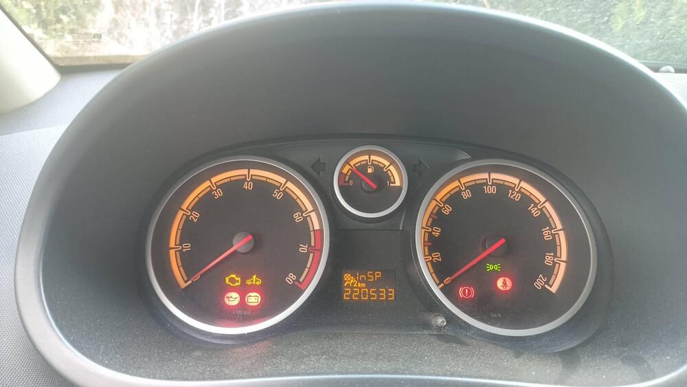 Opel Corsa usata a Napoli (5)