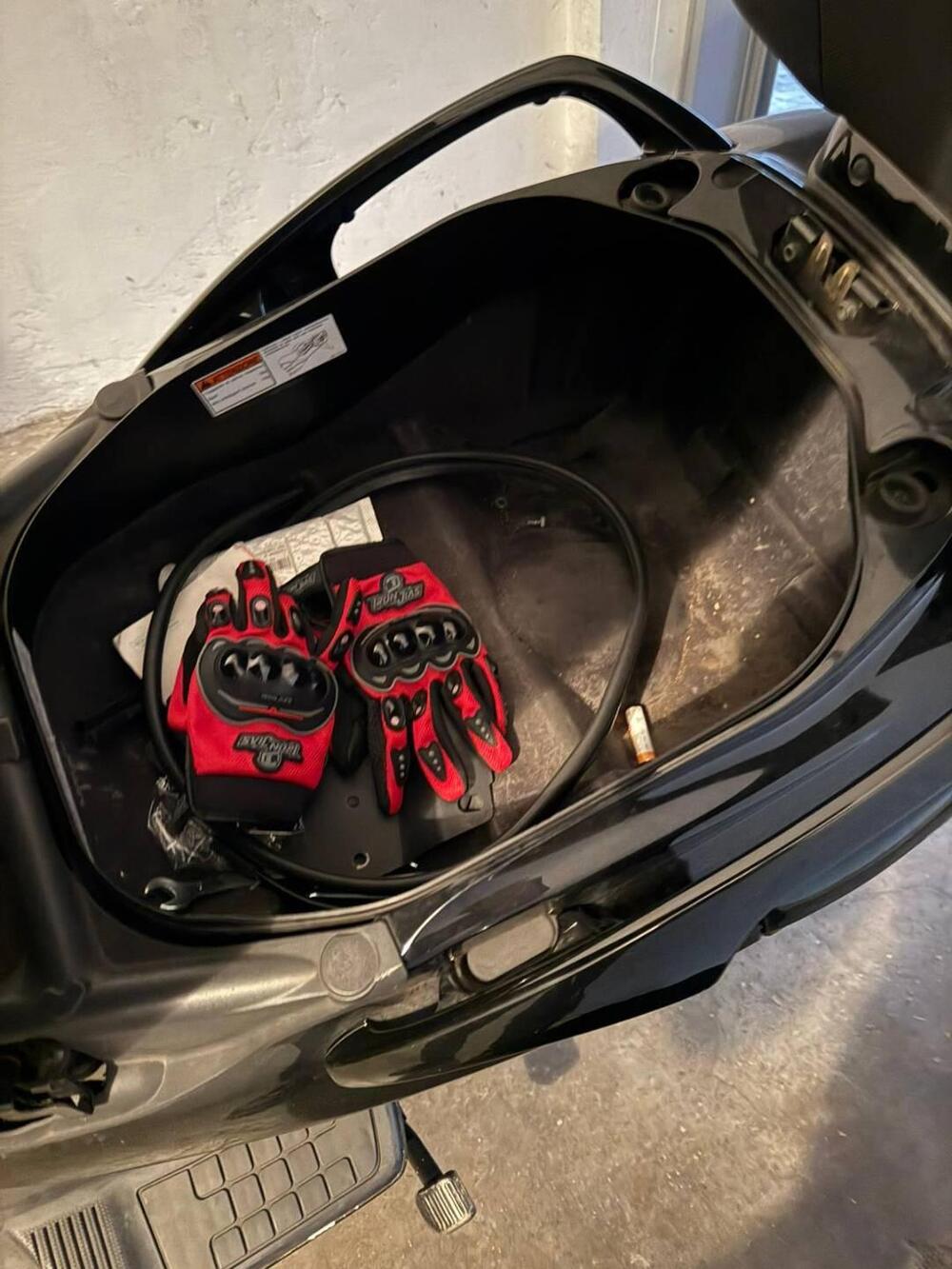 Suzuki Burgman AN 650 Executive ABS (2006 - 12) (3)