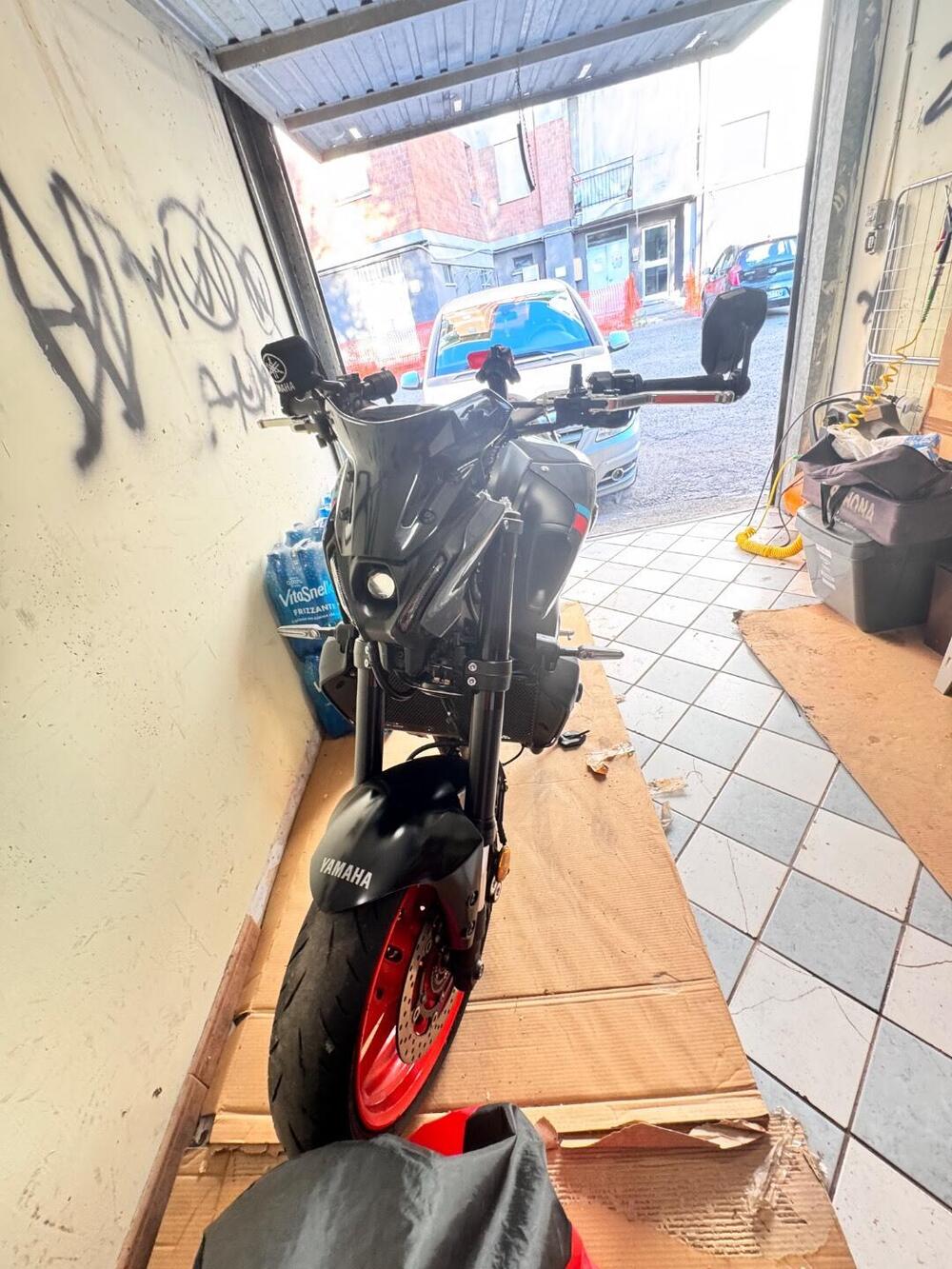 Yamaha MT-09 (2021 - 23) (5)