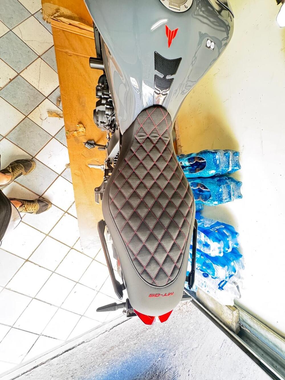 Yamaha MT-09 (2021 - 23) (7)